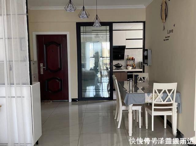 新家|终于搬新家了，全屋不吊顶，只走石膏线，简单又耐看，效果很满意