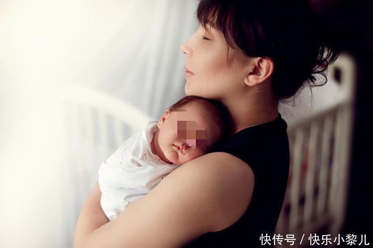 小蕊|新生儿头三个月要“抱睡”?这三点好处,宝爸宝妈要知道