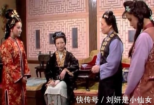 宝玉#林黛玉流泪忧愁很矫情?她在贾府遭受的冷暴力,远比想象中更恶劣