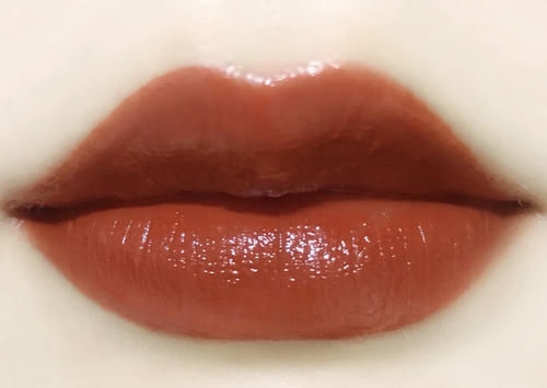 黄黑皮女生，别再跟风这几支口红了！一涂准踩雷，显黑还老气