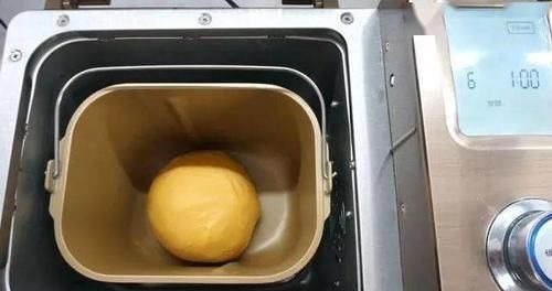 用苹果当馅做的美食，我和孩子尝一口后抢着吃，天天吃也不够