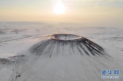 察哈尔|察哈尔火山群雪景如画