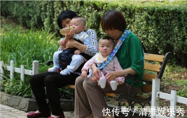 坏死|8个月宝宝出现肠坏死,添加辅食不对,医生:不能吃3种食物