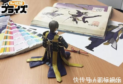 手办|网友晒出压泡面的手办,跪式长谷部忍了,这么可爱的妹子你咋忍心