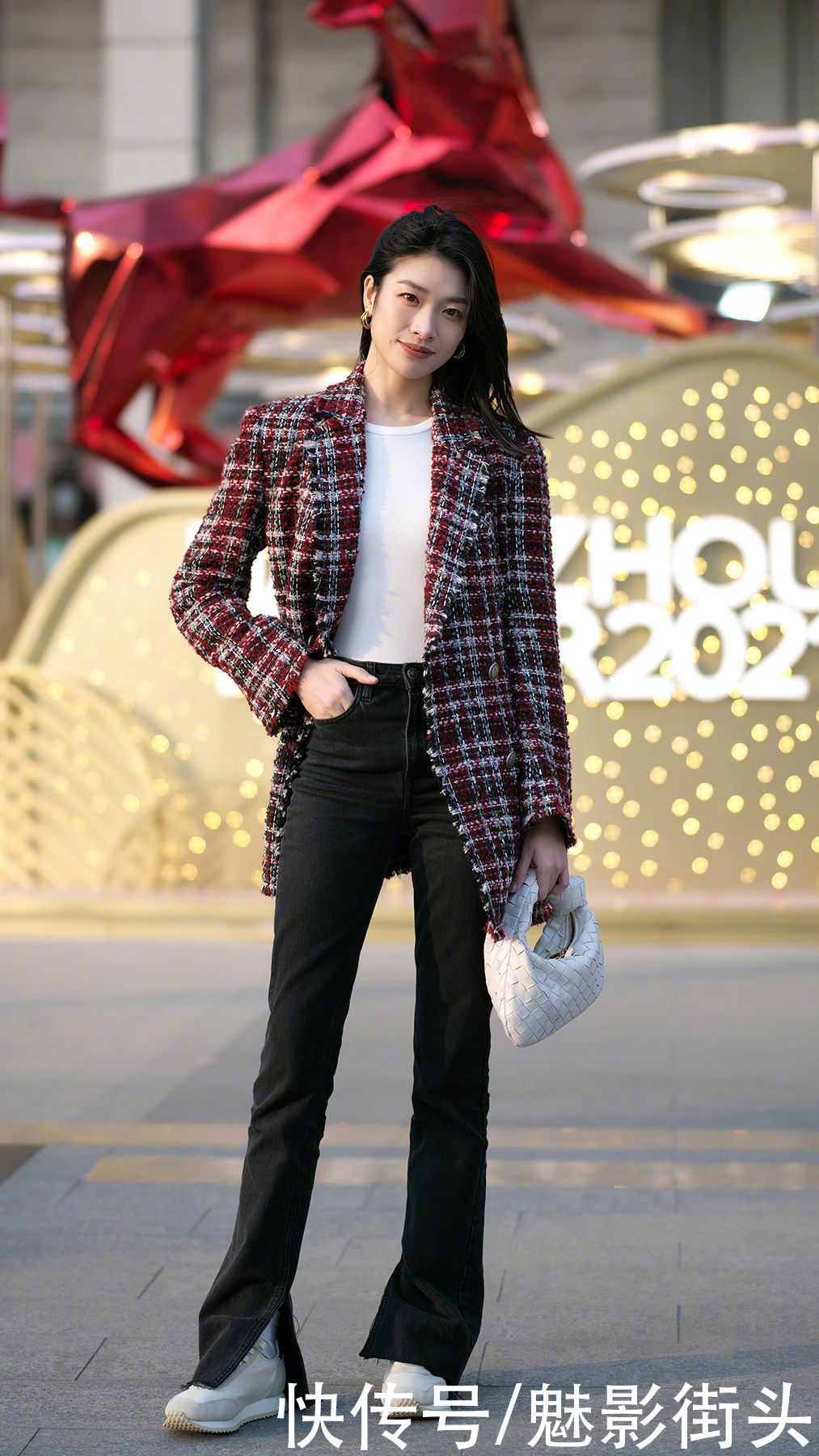 早春选择粗花呢，时髦洋气又暖和，展现优雅气质与高级感