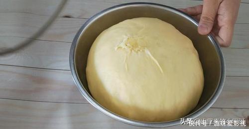 教你面包最简单的做法,不用烤箱不用蒸,暄软拉丝,再也不用买了