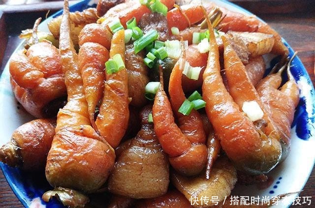 胡萝卜|进入冬天,这菜要多吃,营养还便宜,和猪肉红烧一锅,好吃又明目