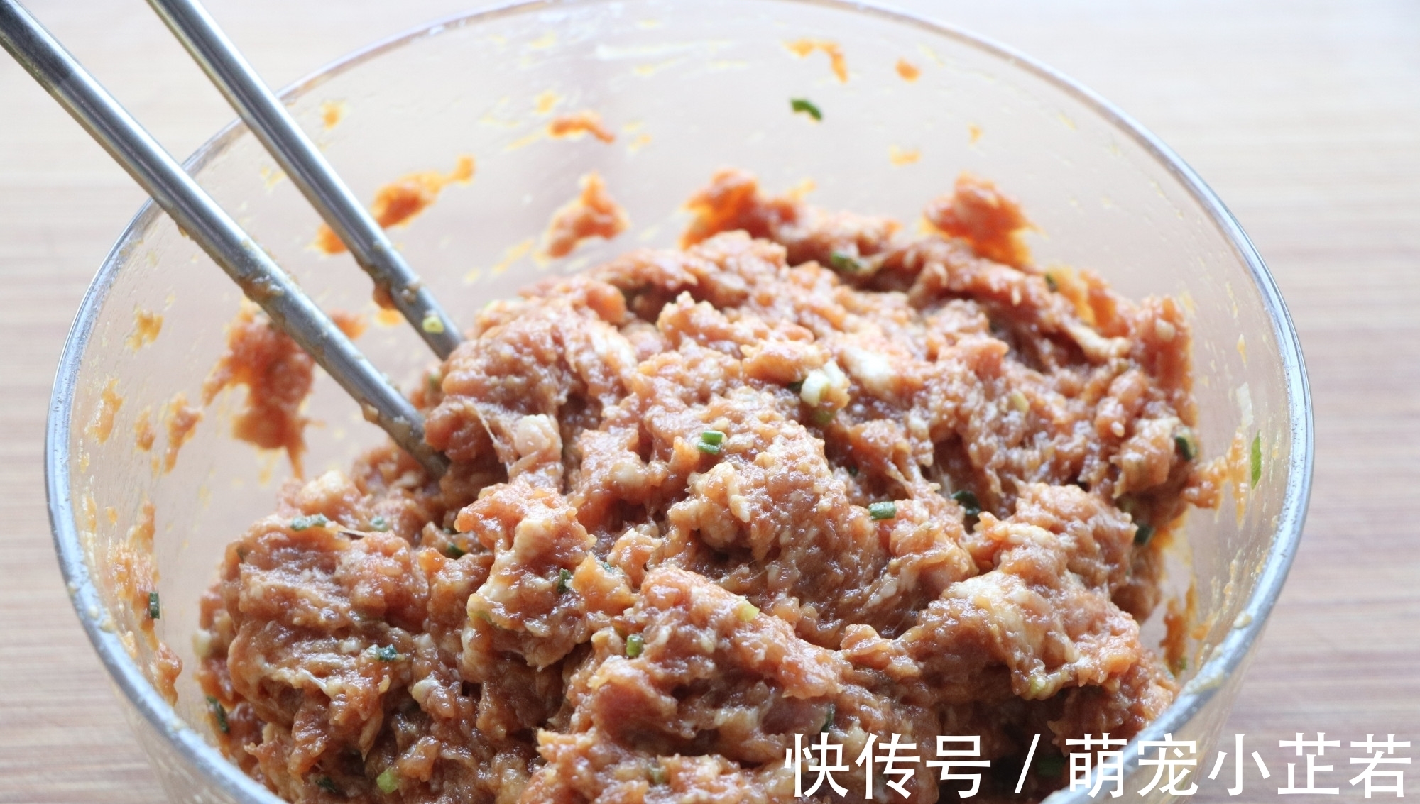 天冷了就爱这一锅炖菜，汤汁多好下饭，营养丰富，吃着全身暖和！