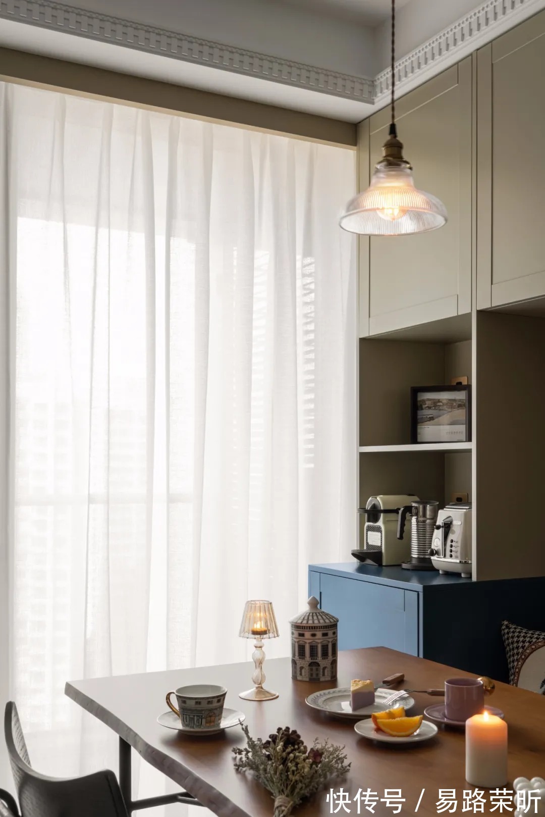 住所|把屋主中意的颜色通通搬到家中,塑造出一个时尚又颇具复古气息的高级感住所