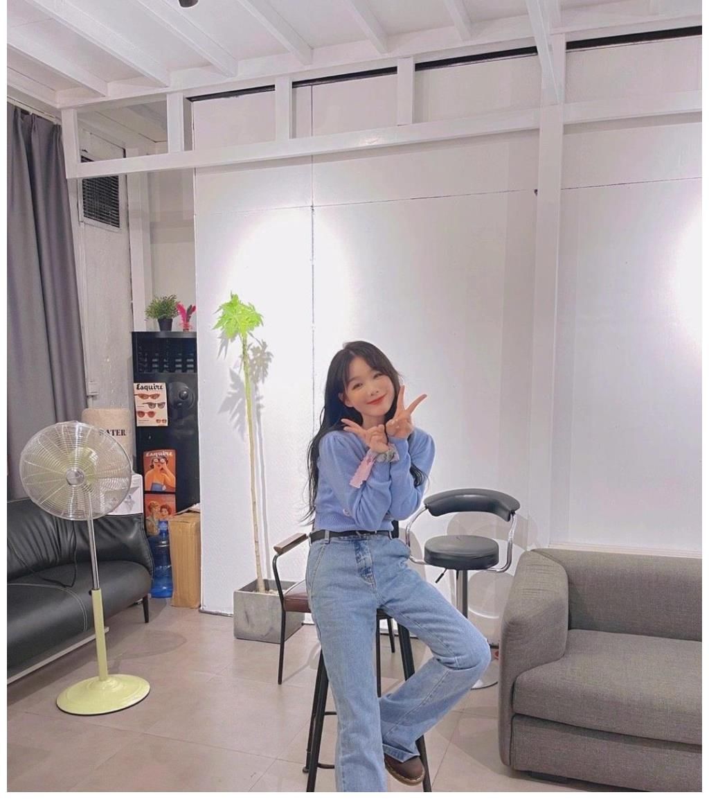 《我的小尾巴2》中，徐夢(mèng)潔現(xiàn)場(chǎng)表演發(fā)瘋文學(xué)來(lái)安利節(jié)目，好歡樂