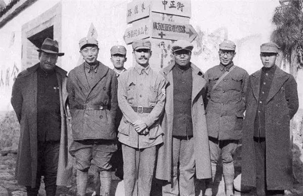 送去|70多年前，为新四军送去10000两黄金的那位青年，最后结局怎样