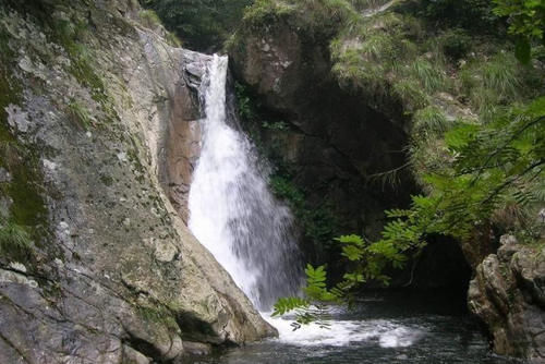 安徽有一大峡谷，全长25公里，人称“华东第一大峡谷”