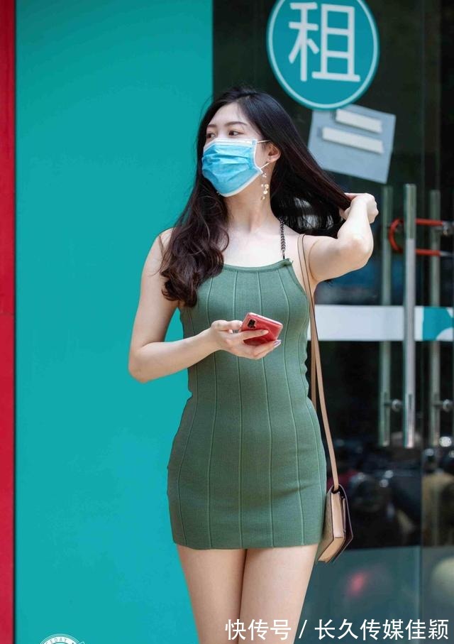 魅力|贴身舒适的连衣裙,好看又前卫,挺拔有魅力