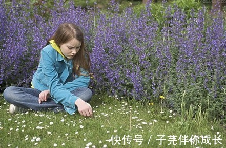 第一封信|15岁女儿早恋,单亲爸爸一夜没睡:父母的态度决定孩子的未来