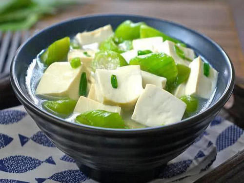 丝瓜和此物一起炖,等于天然“补钙王”,补钙质,肌肤更细腻