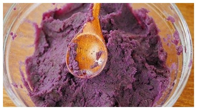 出门买蛋糕费时又费心,简单几步就能在家做,不仅自由还干净卫生