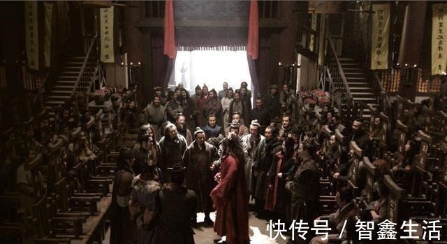 梁山#宋江聚义厅前排座次,公孙胜看明白后飘然离去,吴用至死才醒悟