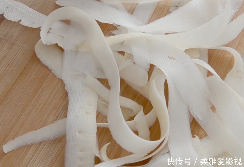 用水|买根大萝卜回家做“素丸子”,不用水不用面,外酥里嫩,鲜香美味