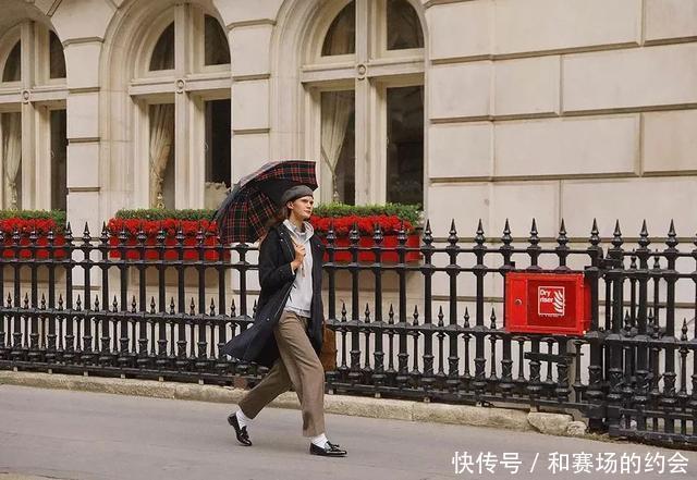 件灰色系|2020年秋冬,“大地色”火了,高级百搭又显气质