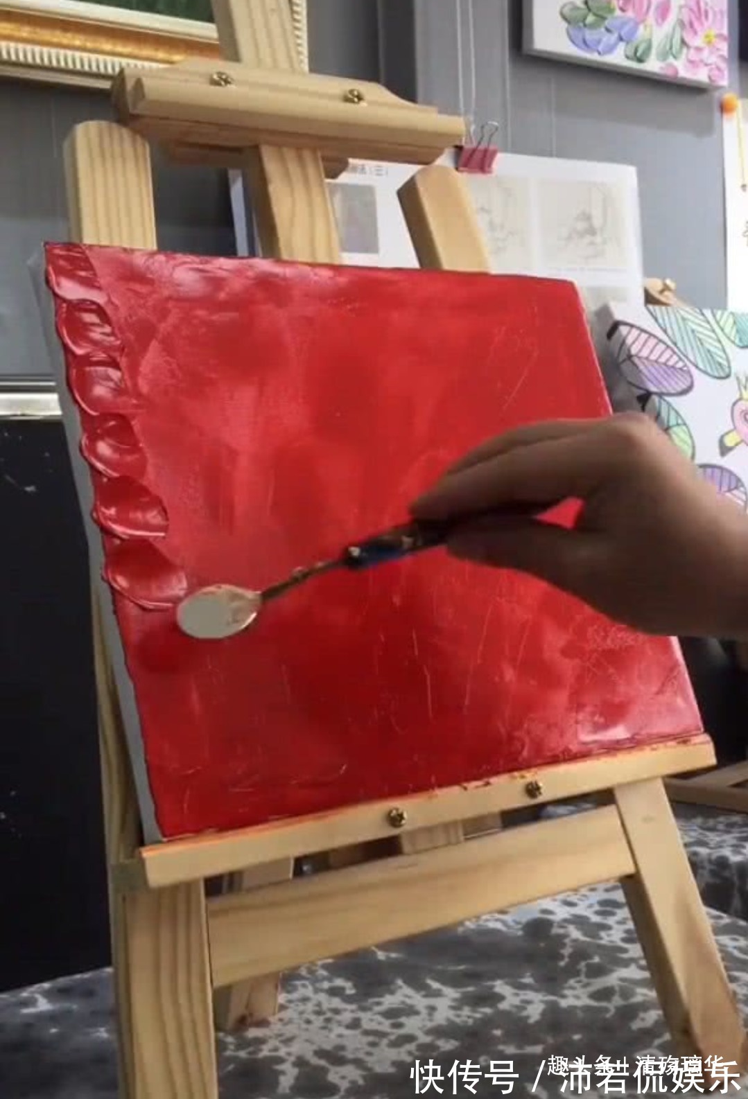 作画|美术生被指责浪费颜料,用一堆红色作画,看到成品后老师都跪了!