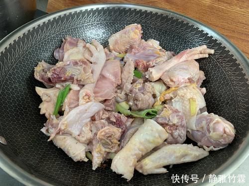 炖鸡时，有人焯水有人直接炖，都不对，教你正确做法，比饭店还香