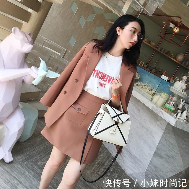 西装外套 80后女人穿出时髦气质感的西装套装,今年巨流行