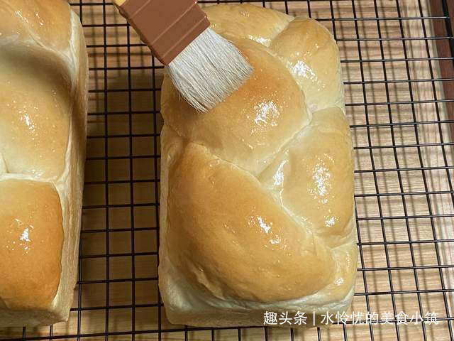 超柔软的乳酸菌奶油吐司,比棉花还柔软哟!小朋友超级喜欢的哟