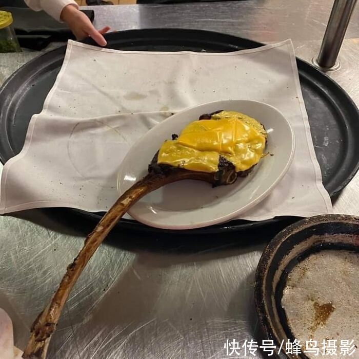 黑暗料理|35个活久未见的西餐，黄瓜中间塞着香肠，美国鸡蛋灌饼跟谁学的