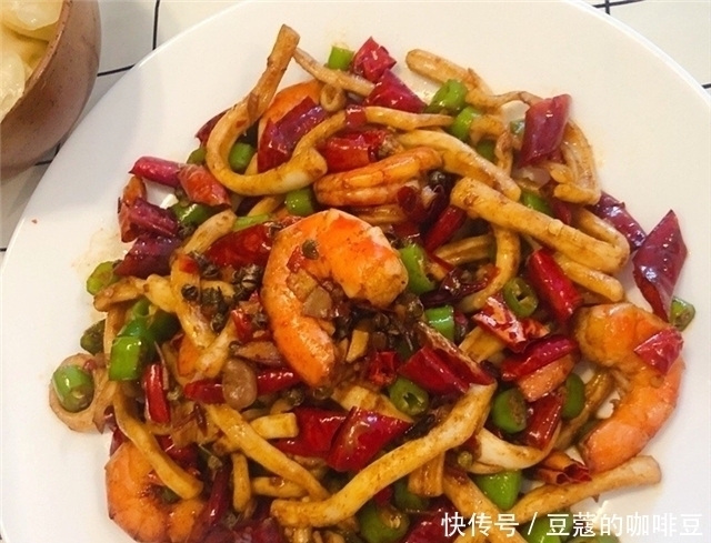 婆婆|婆婆请亲戚来家中做客,我下厨做一桌家宴,上桌后觉得很有面子