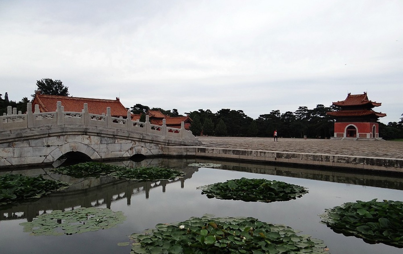 裕陵|乾隆皇帝真实长相,郎世宁绘制,墓地孙殿英盗掘