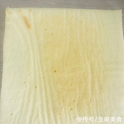 吃一次就上瘾的焦糖杏仁咸奶油蛋糕卷