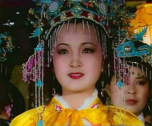 红楼梦|红楼梦难怪宝钗在贾府如此简朴,你看她安的什么心、在效仿谁