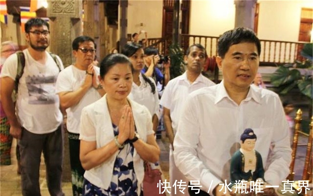 许世$流落在中国的外国公主，皇室请她继承财产被拒绝，并说已扎根中国