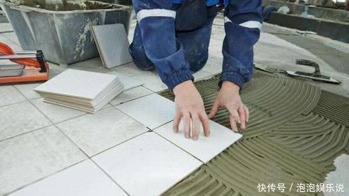瓷砖胶|越来越多人不用水泥贴瓷砖了,现在都流行这样做,省钱又方便