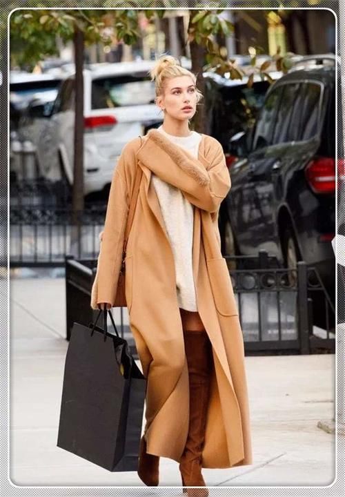 驼色已经成为了“前辈”，试试焦糖色＋这5种颜色，让人眼前一亮