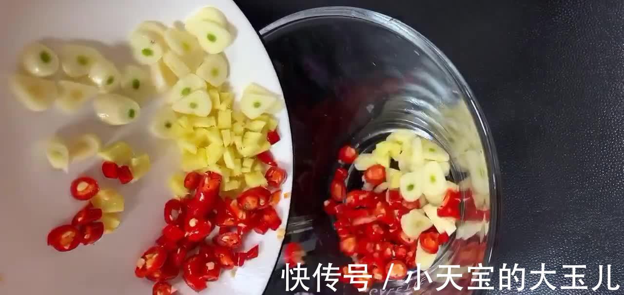 教你腌制酸辣萝卜,鲜嫩爽脆酸辣开胃,做法简单即做即食