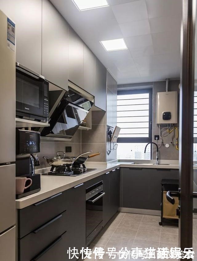 沙发|她家仅65㎡,收纳做到极致,每个空间都吸引着我,太美了!