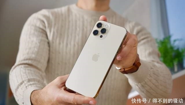 大面积|苹果“断触门”大面积爆发,官方正式回应:后期软件可修复