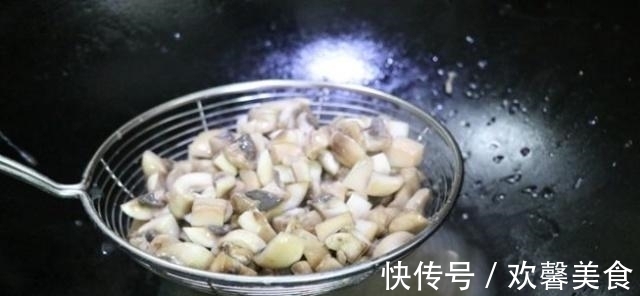 干涩|眼睛干涩流泪要吃“它”！比肉好吃比鱼鲜，改善视力眼明亮