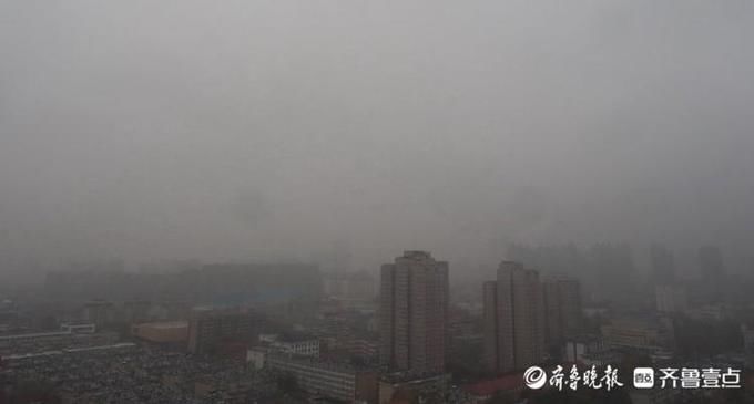 仙境|济南冬雨降临，市区上空雨雾迷离仿佛仙境