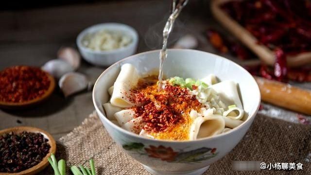 油条|减肥的人，这5种主食最好别吃，吃的越多，胖得越快，根本戒不掉