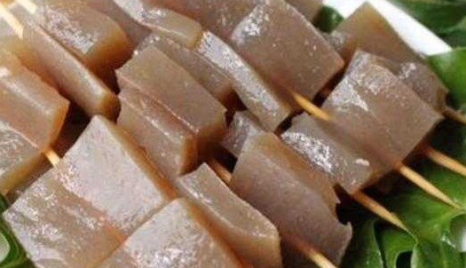 芹菜|人到中年 ，不妨多吃几种食物，润肠通便，呵护身体，提高免疫力