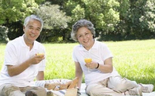 高血压患者|高血压患者三餐吃什么按照5个“法则”吃，血压高不了