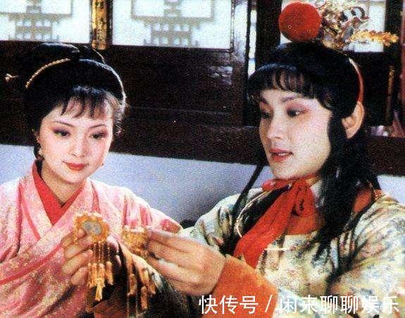 黛玉|脂砚斋泄密 宝钗所扑那一双大如团扇的玉色蝴蝶就是黛玉与宝玉!