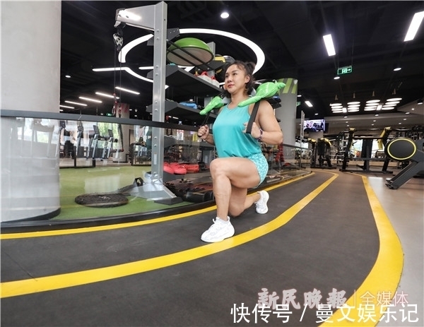 张龙|享受雕刻自己的感觉,中国女子健美中的“王妃”是怎样练成的?