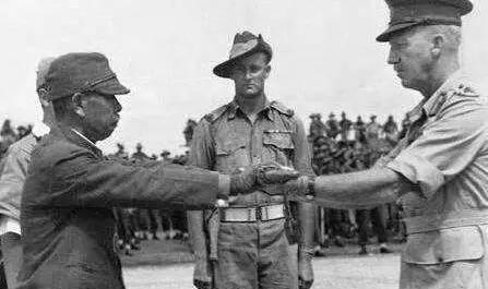 老兵|在二战时期,为何战俘到死都不选择反抗,一名老兵说出了真相