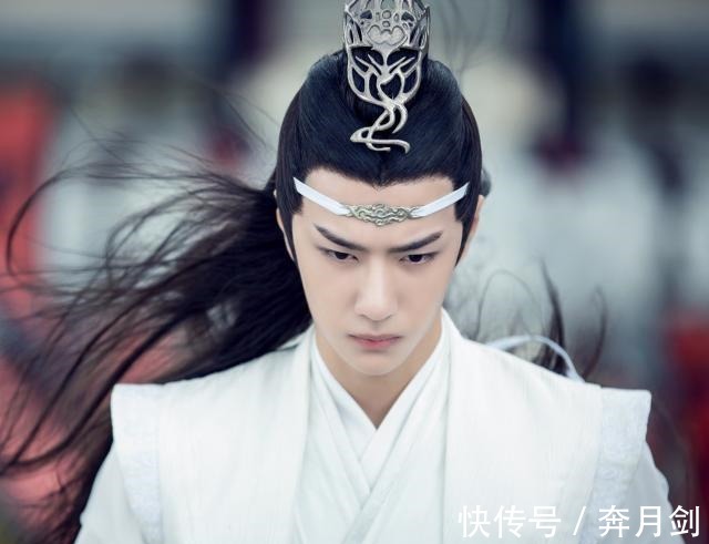 肖战|《陈情令》见面会引粉丝不满,王一博为肖战怼主持人反被肖战安抚