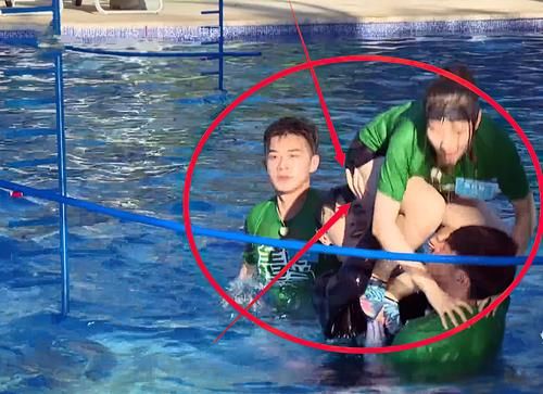 比賽|鄧倫為贏得比賽，主動抱起女嘉賓，手放位置堪稱是男友專屬