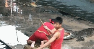 |搞笑GIF:妹子伪装的太好了 你成功的把我骗到了