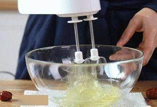  别再排队了！1碗面粉1把枣，手不沾面做一锅！全家早餐心头好！